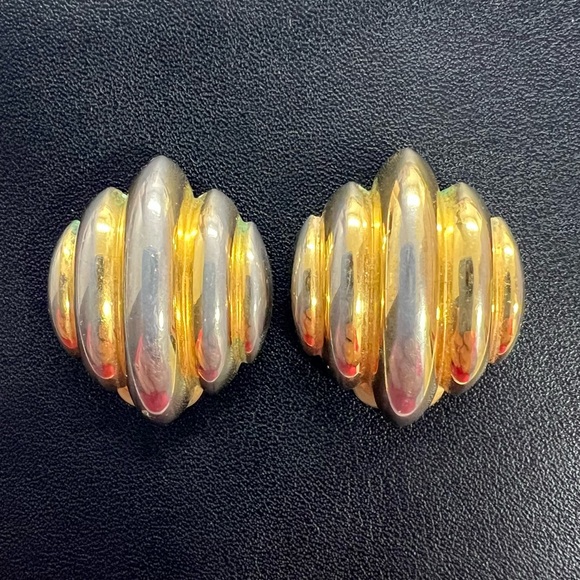 Vintage Christian Dior Earrings - Picture 1 of 3